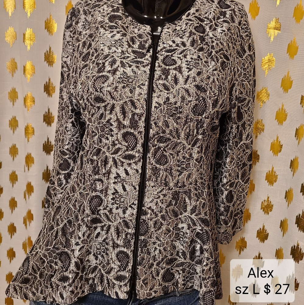 Alex Lace Blouse size L